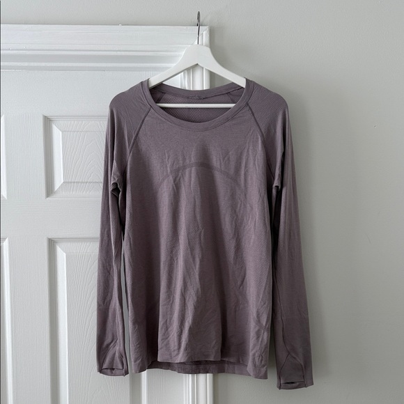 lululemon athletica Tops - Lululemon Swiftly Tech Long Sleeve Shirt Size 12